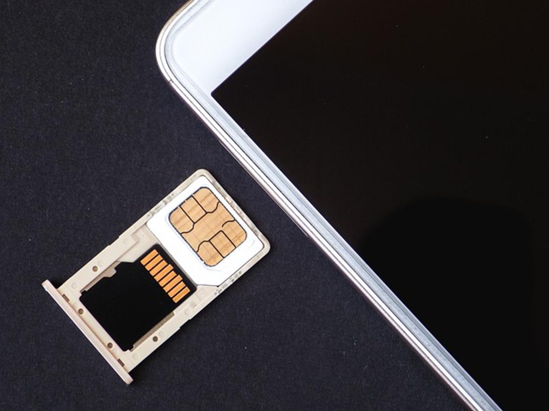 sim card vs sd card